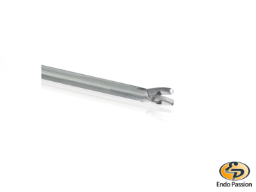 Crile Wood Needle holder left curved, with TC, with ratchet, single action