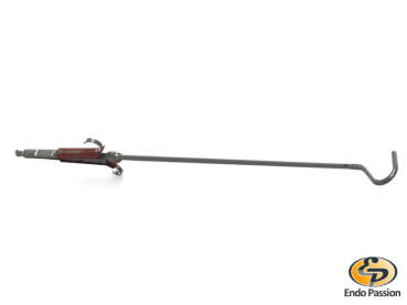 Dessecting instrument, spreading instrument, fine serrated